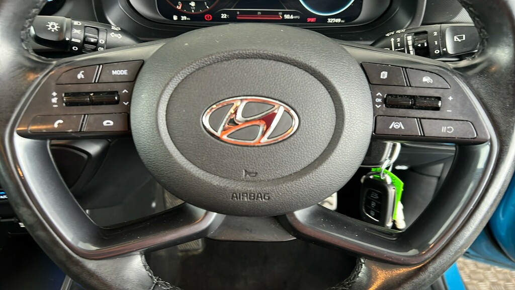 Hyundai Bayon Se Connect Black #23