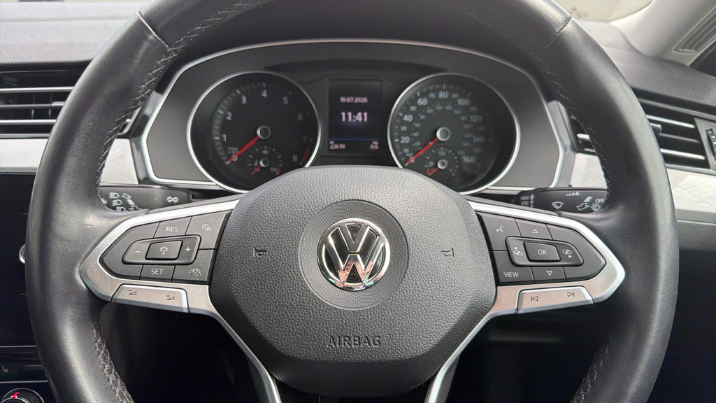 Volkswagen Passat Gte Dsg Grey #17