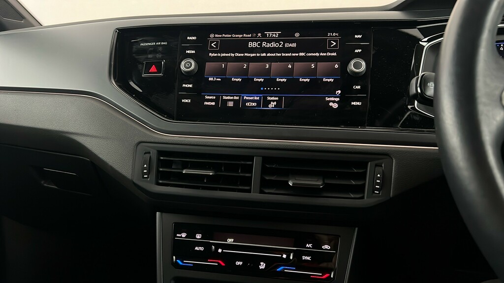 Volkswagen Polo Hatchback Black #16