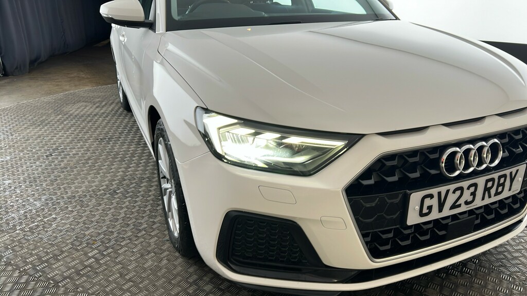 Audi A1 S Line 25 Tfsi 95 Ps 5-Speed Black #20