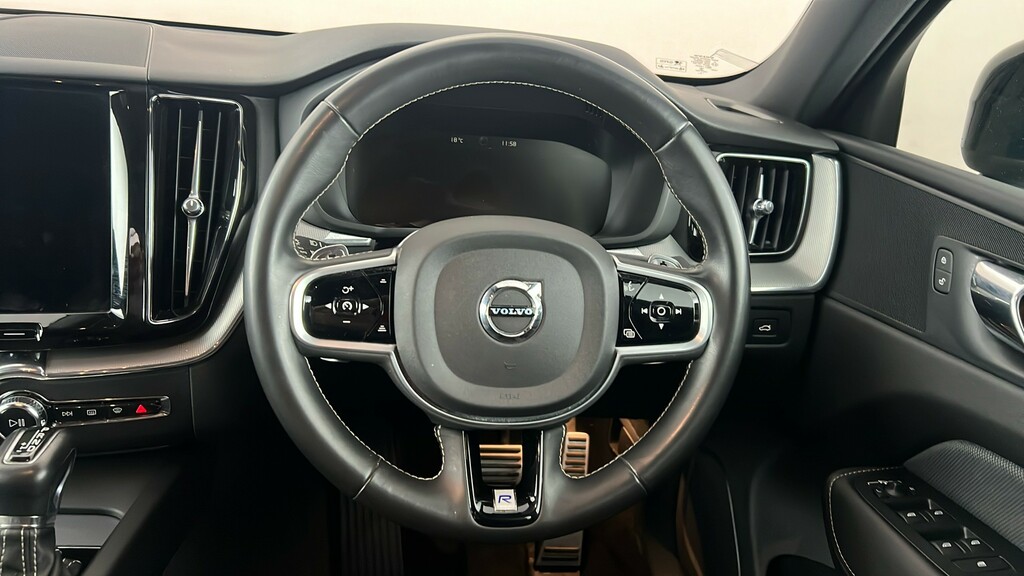 Volvo XC60 B5 R-design Pro Awd Blue #14