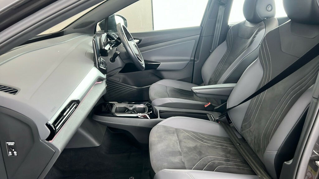 Volkswagen ID.4 Life Grey #17