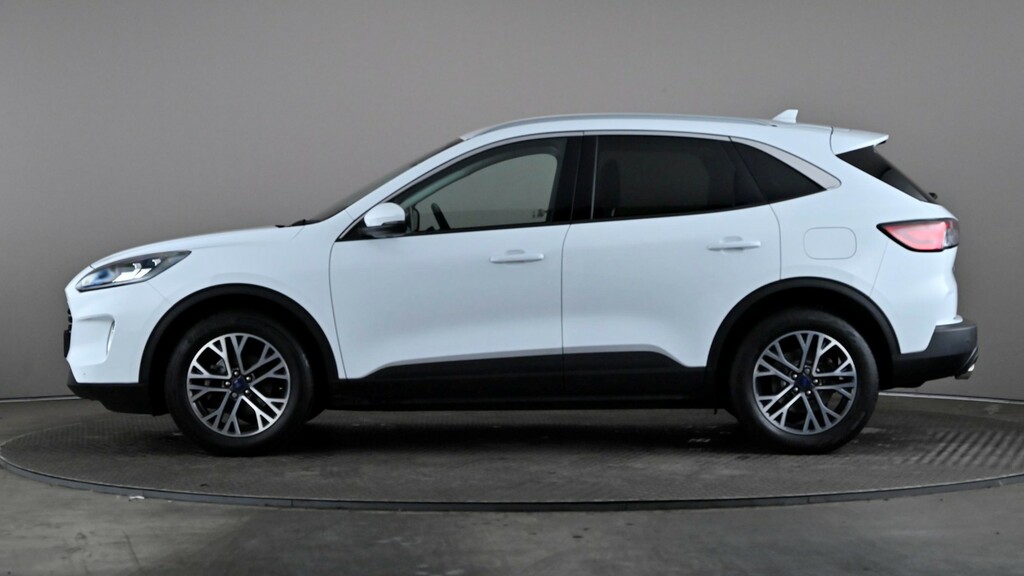 Ford Kuga 1.5 Ecoboost 150 Titanium Edition White #3