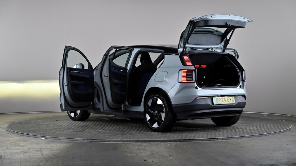 Volvo EX30 200Kw Sm Extended Range Plus 69Kwh White #10