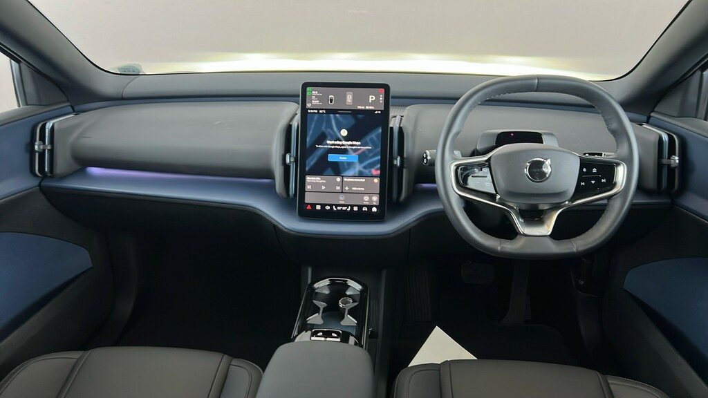 Volvo EX30 200Kw Sm Extended Range Plus 69Kwh White #13
