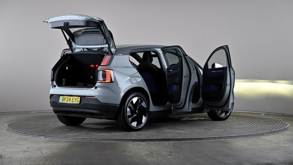 Volvo EX30 200Kw Sm Extended Range Plus 69Kwh White #12