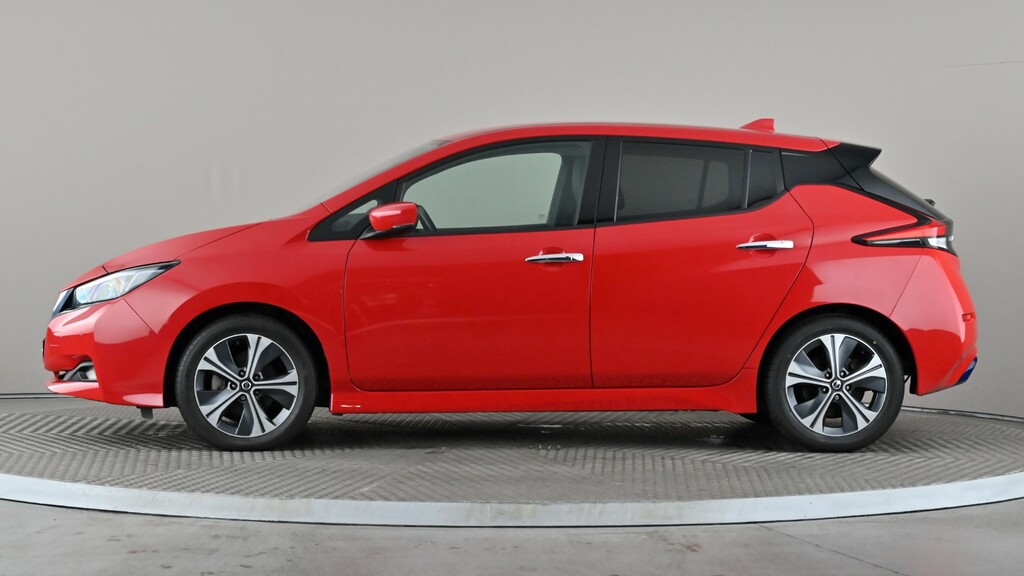 Nissan Leaf 110Kw N-connecta 40Kwh Red #3