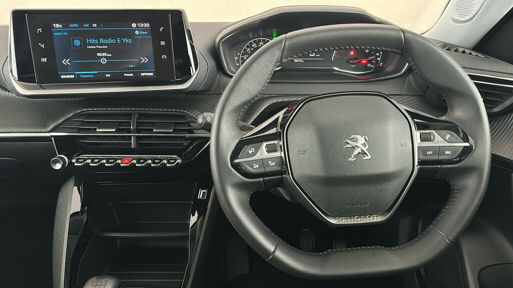 Peugeot 2008 1.2 Puretech Active Premium Black #14