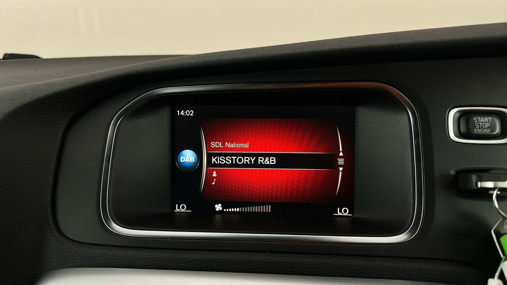 Volvo V40 D2 Momentum Nav Plus Blue #23