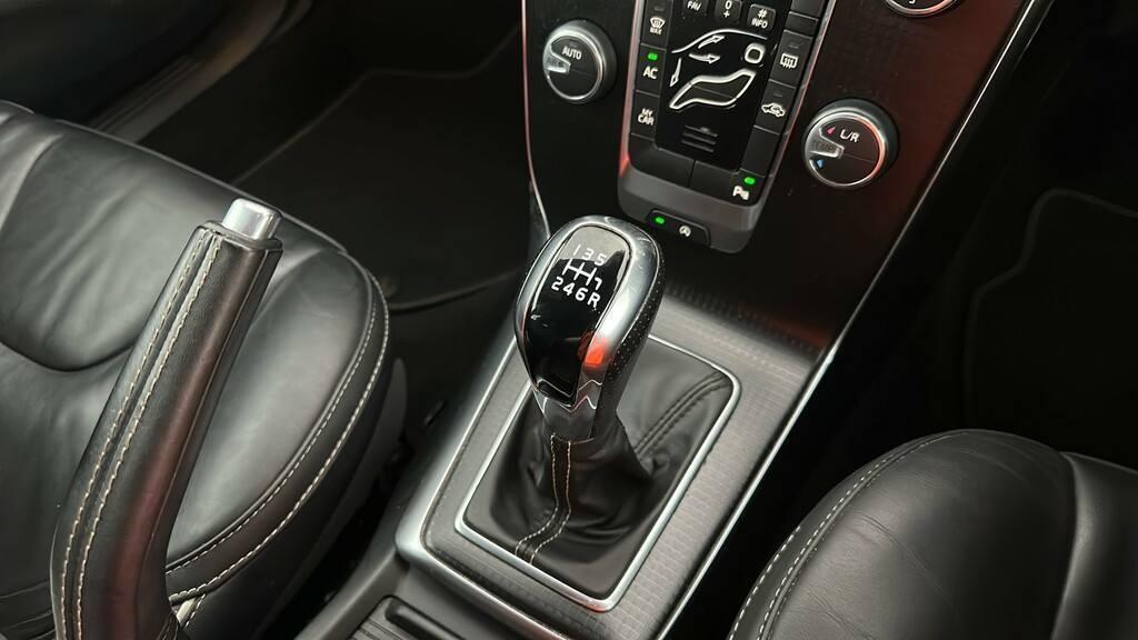 Volvo V40 D2 Momentum Nav Plus Blue #27