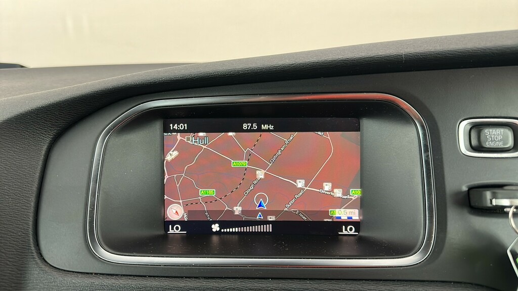 Volvo V40 D2 Momentum Nav Plus Blue #32