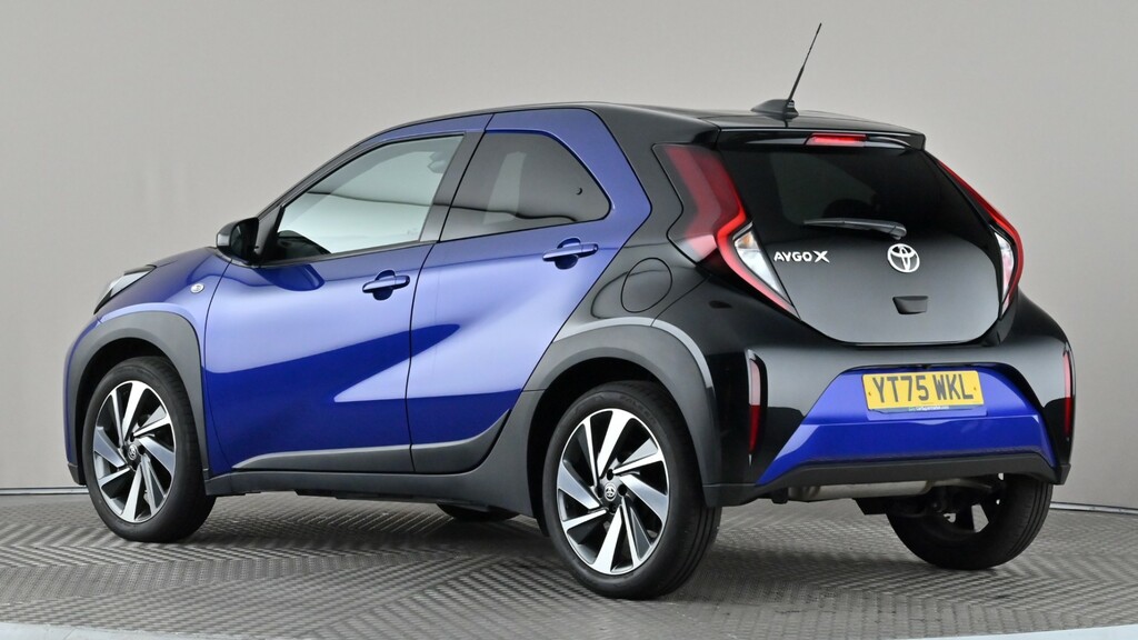 Toyota Aygo X 1.0 Vvt-i Edge Blue #4