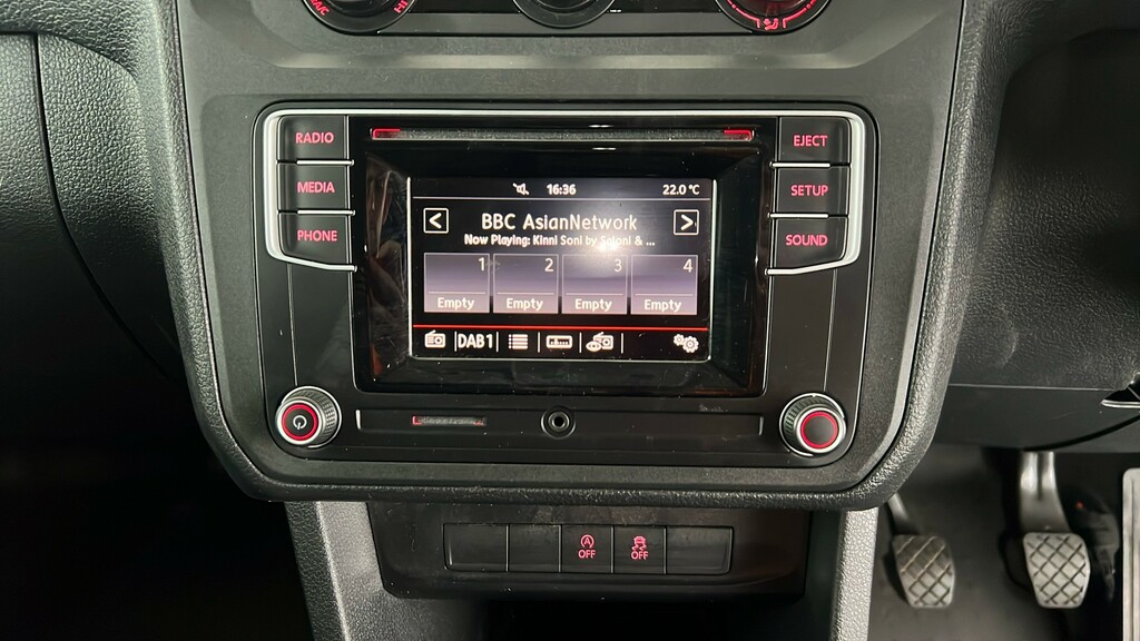 Volkswagen Caddy 2.0 Tdi Bluemotion Tech 102Ps Startline Van Dsg White #16