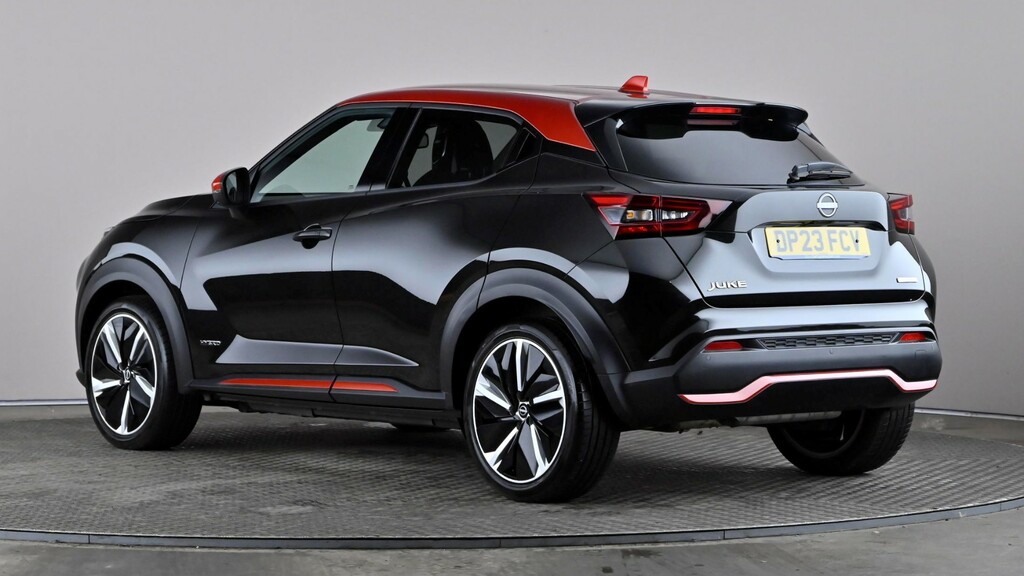 Nissan Juke 1.6 Hybrid Tekna DP23FCV Black #4