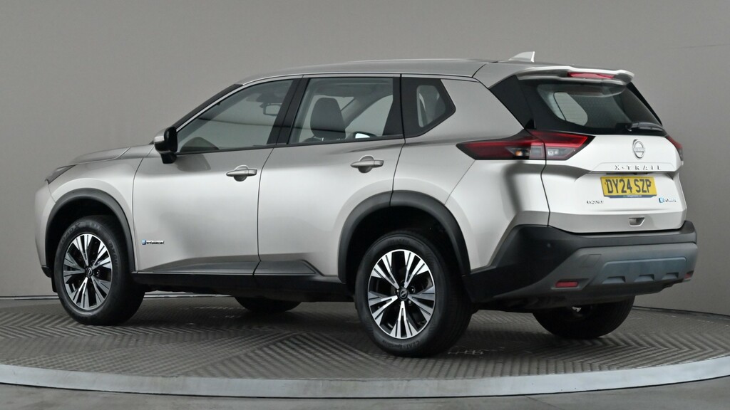 Nissan X-Trail 1.5 E-power E-4orce 213 Acenta Premium Silver #4