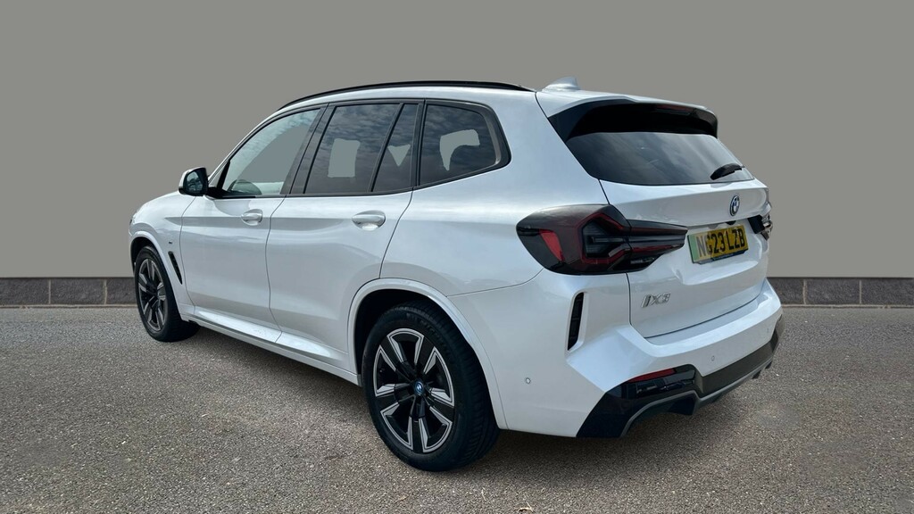 BMW iX3 210Kw M Sport 80Kwh White #4