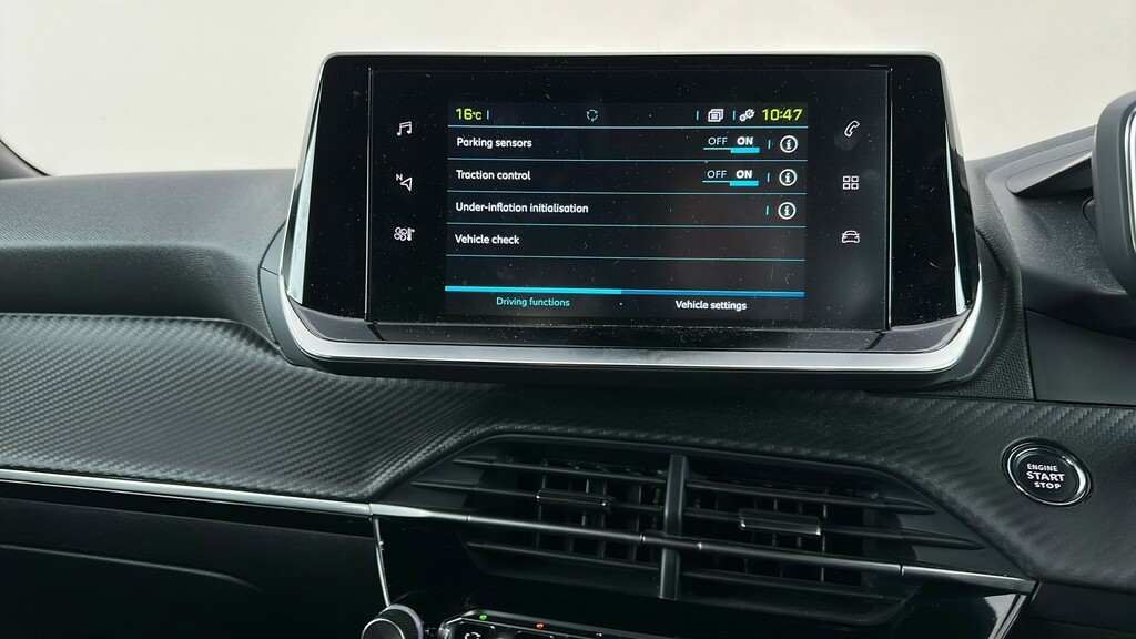 Peugeot e-2008 Suv Black #16