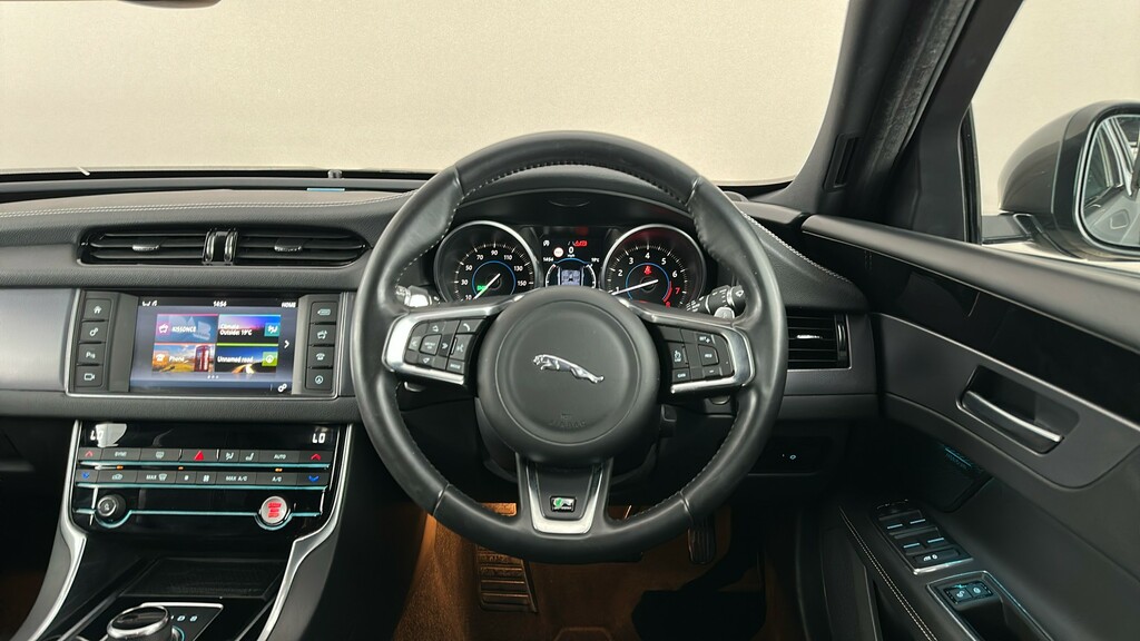 Jaguar XF Portfolio Black #14