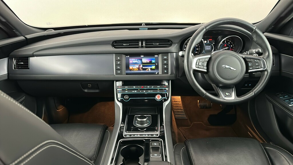 Jaguar XF Portfolio Black #13