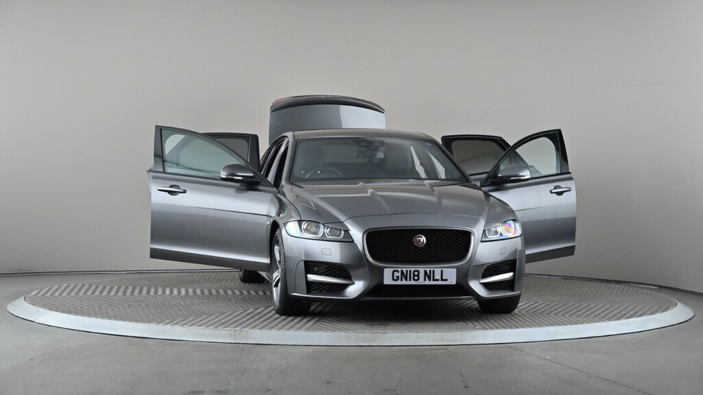 Jaguar XF Portfolio Black #8