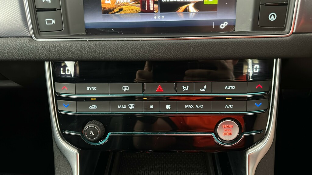 Jaguar XF Portfolio Black #27