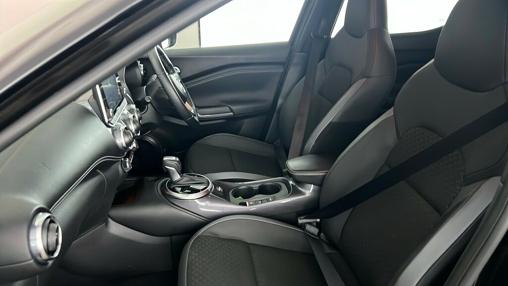 Nissan Juke Tekna Grey #17