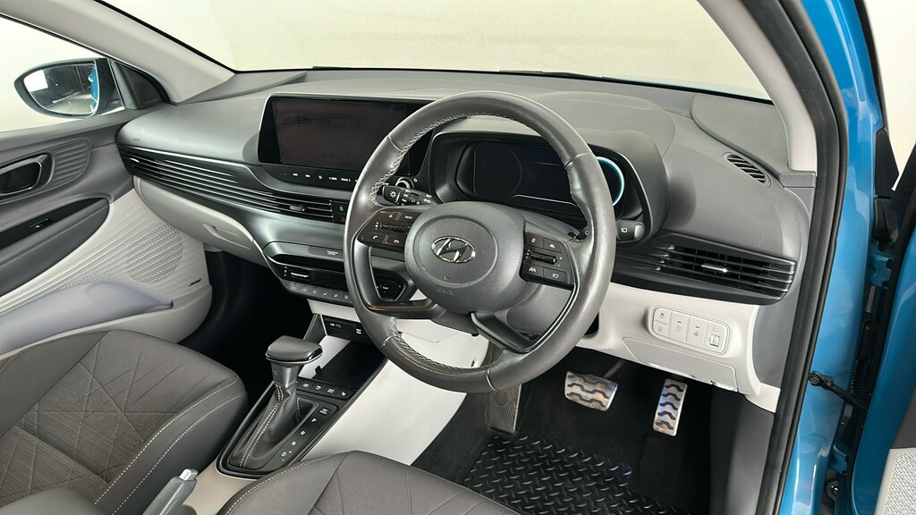 Hyundai Bayon Suv Red #33