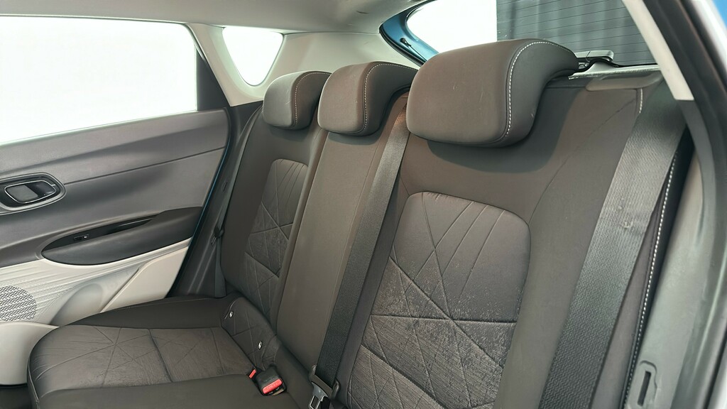 Hyundai Bayon Suv Red #18