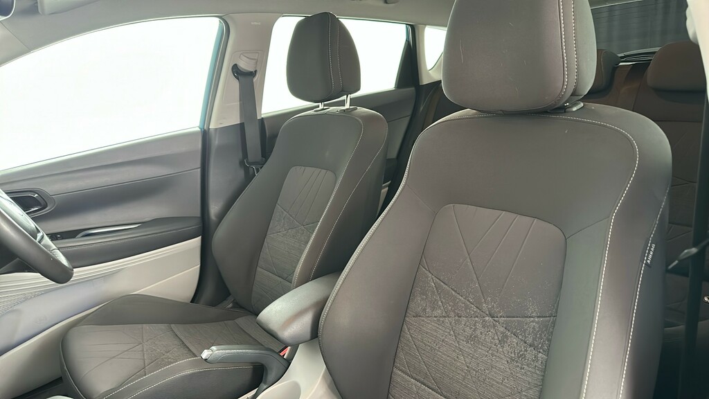 Hyundai Bayon Suv Red #17
