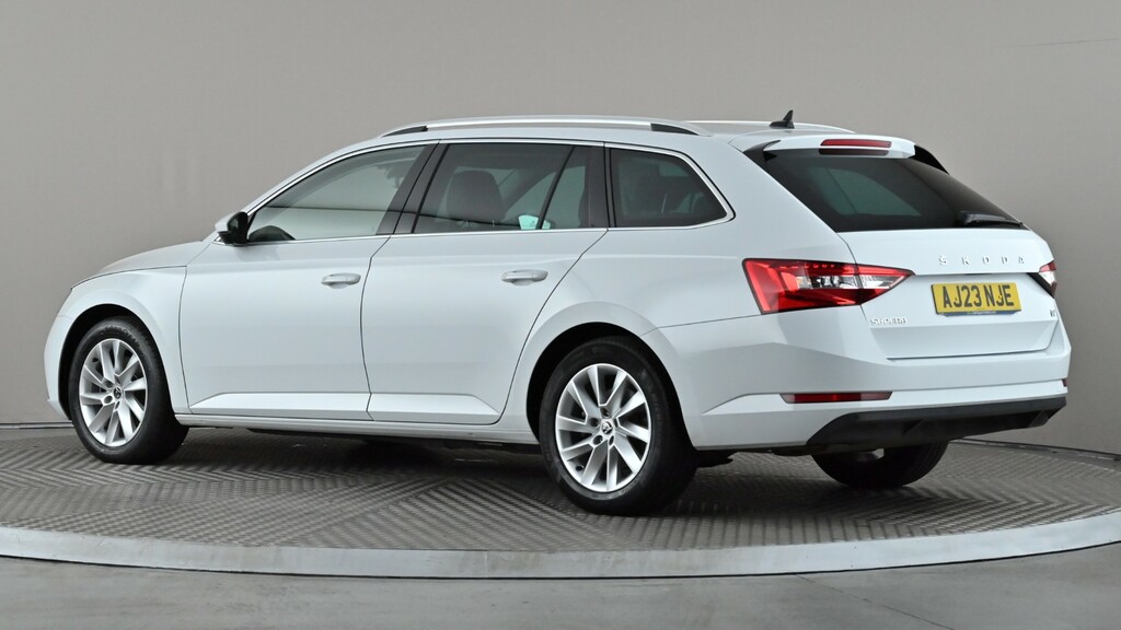 Skoda Superb 1.4 Tsi Iv Se Technology Dsg White #4