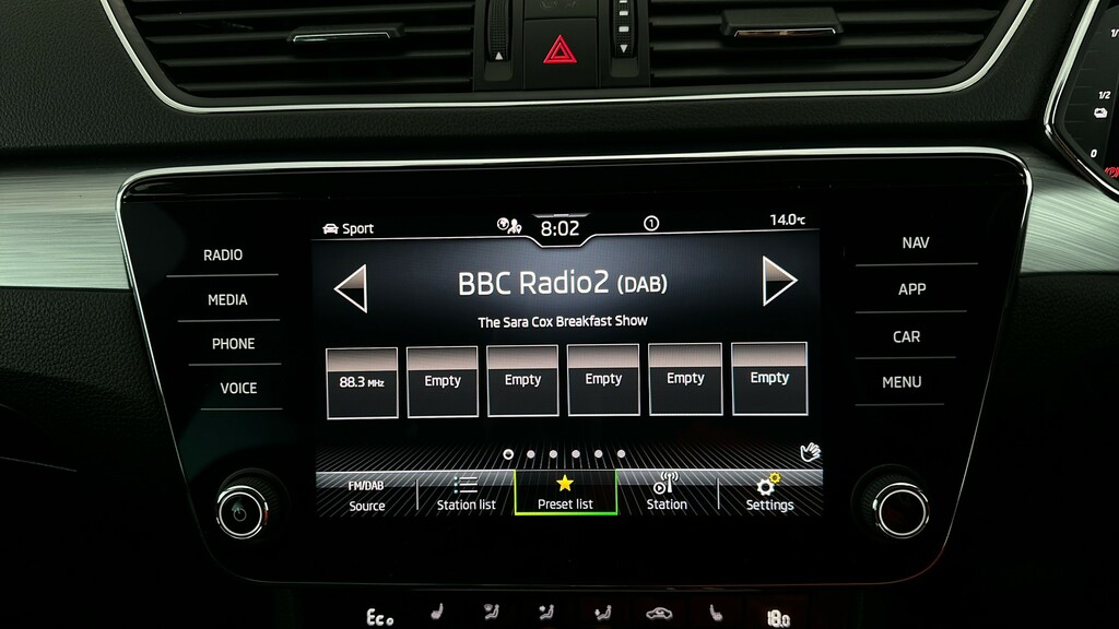 Skoda Superb 2.0 Tdi Cr Se Technology Black #35