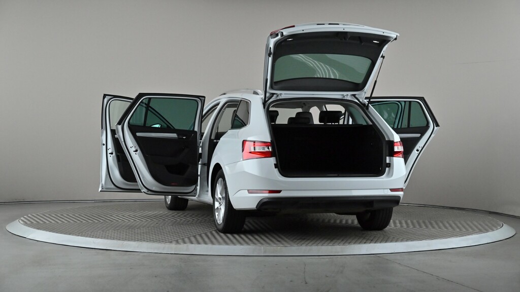 Skoda Superb 2.0 Tdi Cr Se Technology Black #11