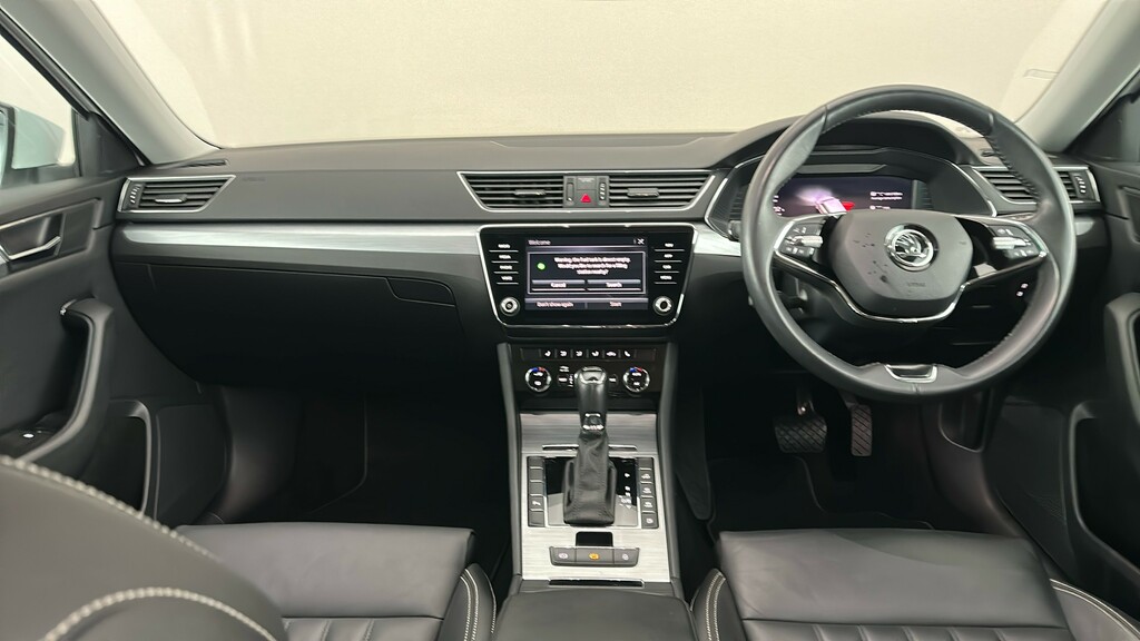 Skoda Superb 2.0 Tdi Cr Se Technology Black #13