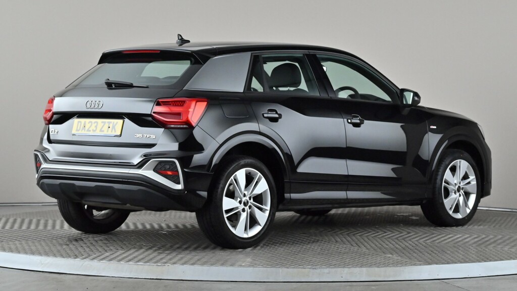 Audi Q2 35 Tfsi S Line S Tronic Black #6