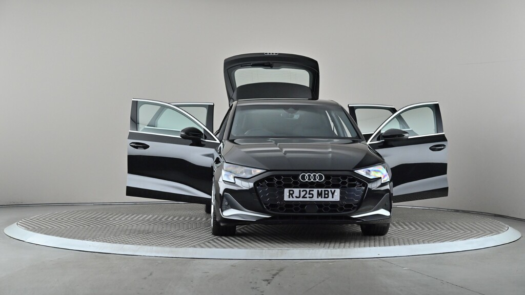 Audi A3 1.5 Tfsi E 204 S Line S Tronic 2025 White #8