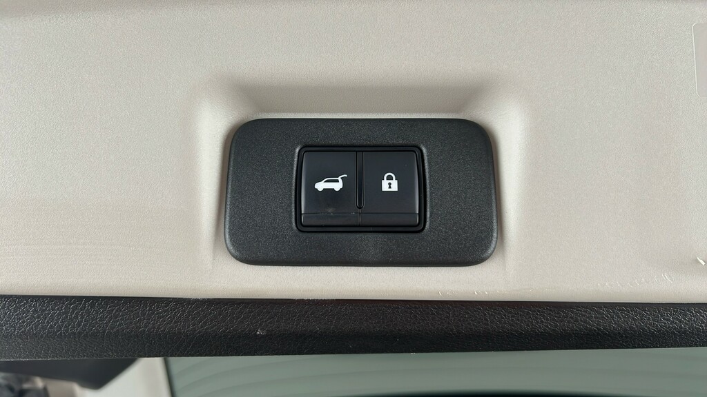 Nissan Ariya E-4orce Evolve Grey #30