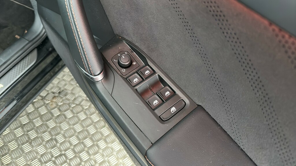 Cupra Formentor Vz2 2.0 Tsi 4Drive 333 7-Speed Black #32