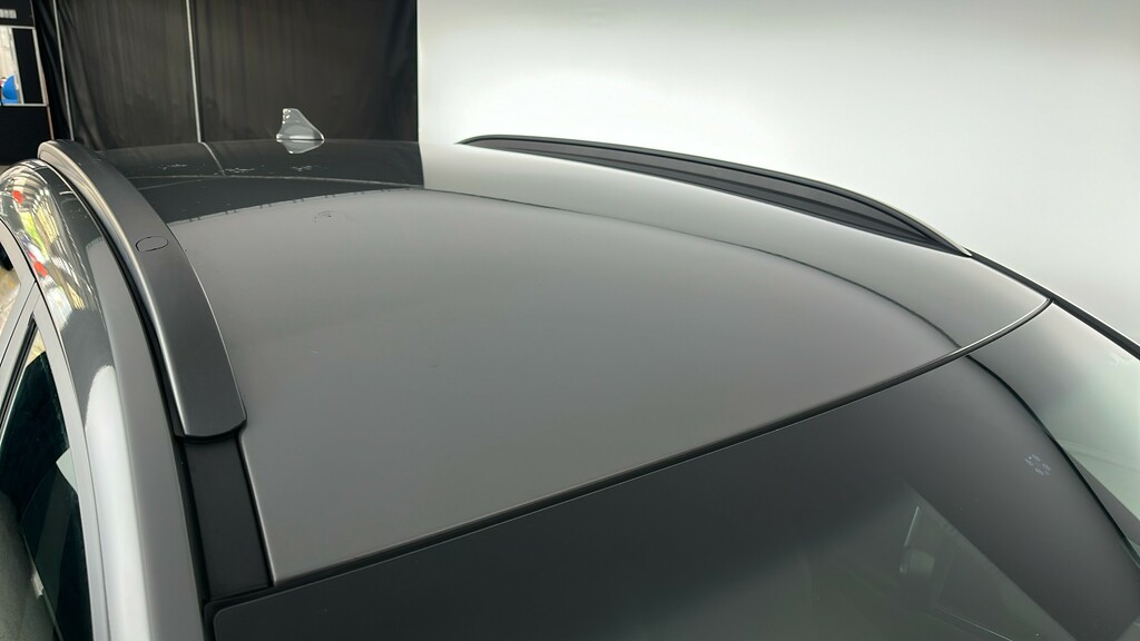Hyundai Kona Hatchback White #21