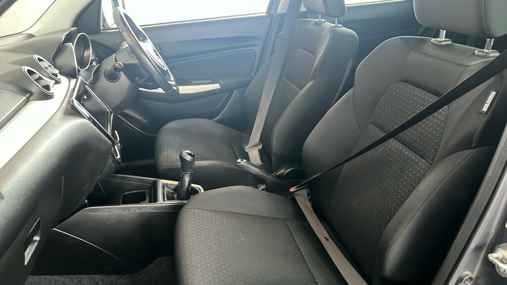 Suzuki Swift 1.2 Sz5 Dualjet Mhev Red #17