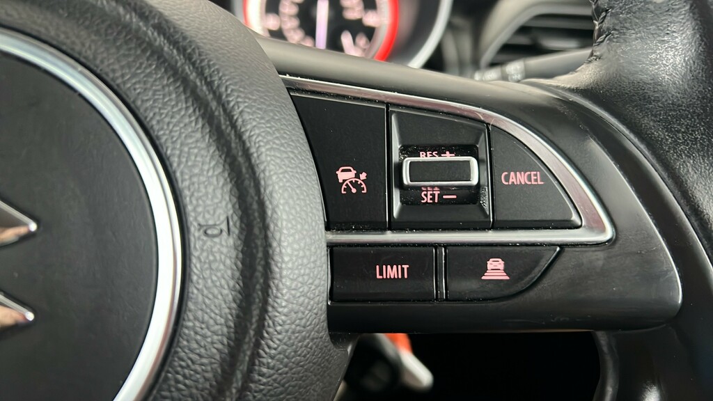 Suzuki Swift 1.2 Sz5 Dualjet Mhev Red #23