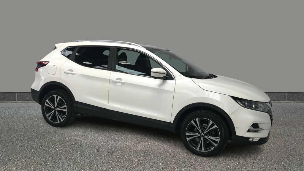 Nissan Qashqai 1.3 Dig-t N-connecta White