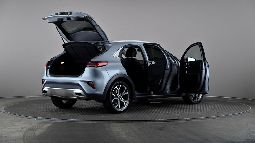 Kia Xceed 1.5 T-gdi Isg 3 White #12