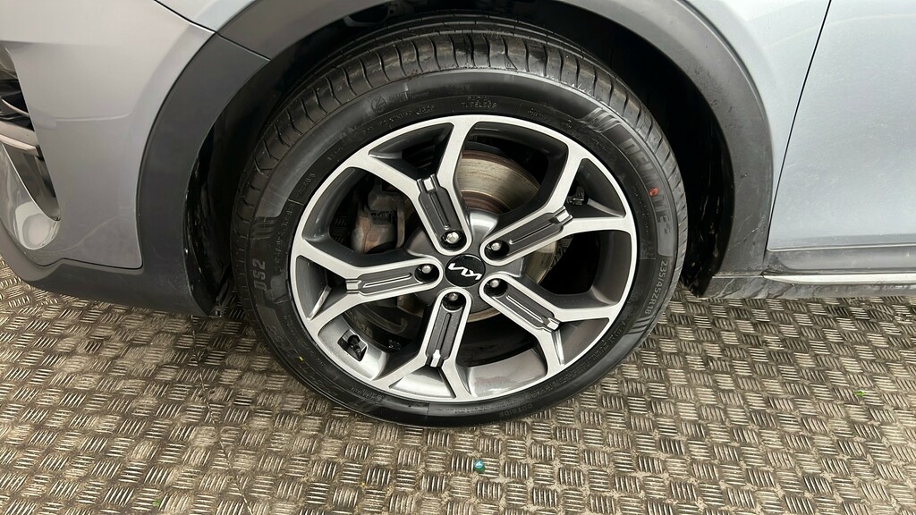 Kia Xceed 1.5 T-gdi Isg 3 White #19