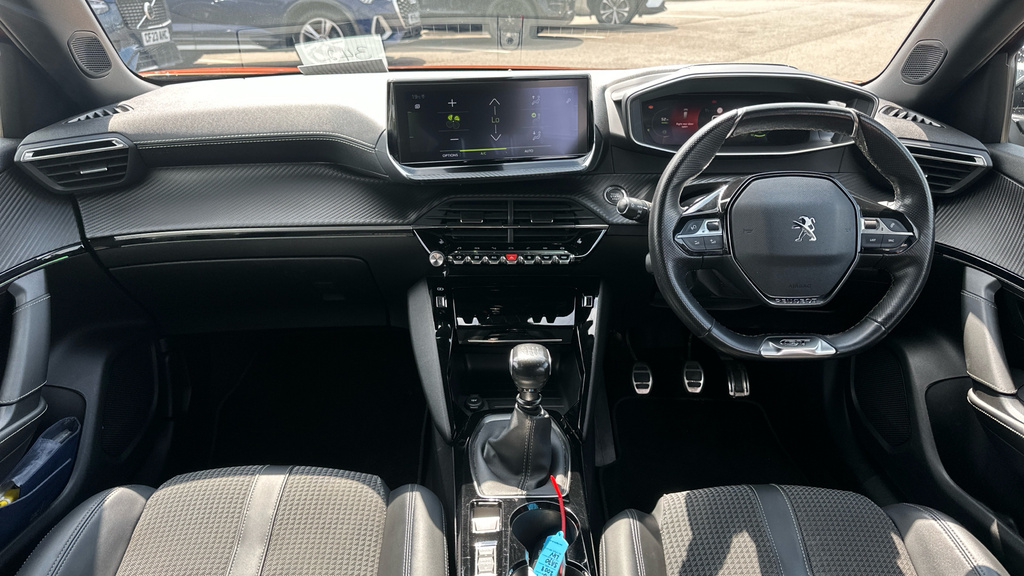 Peugeot 2008 Allure Red #16