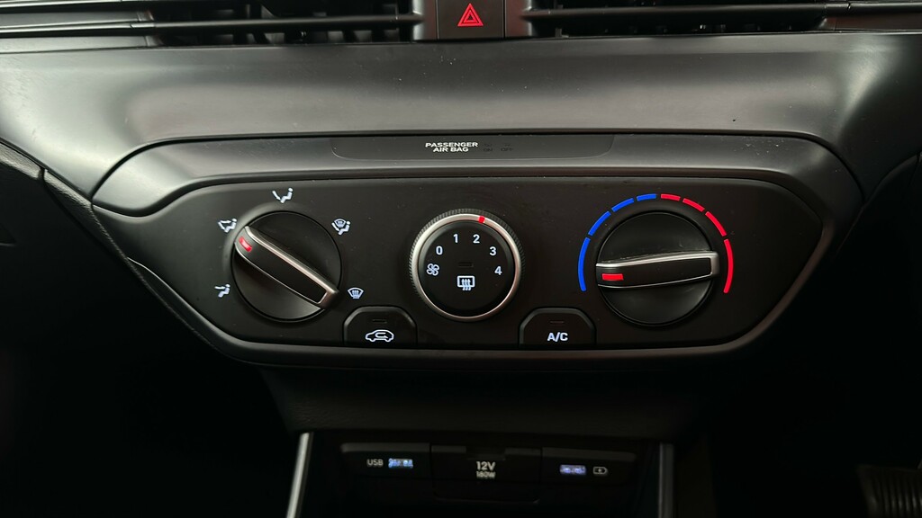 Hyundai I20 Premium Green #27