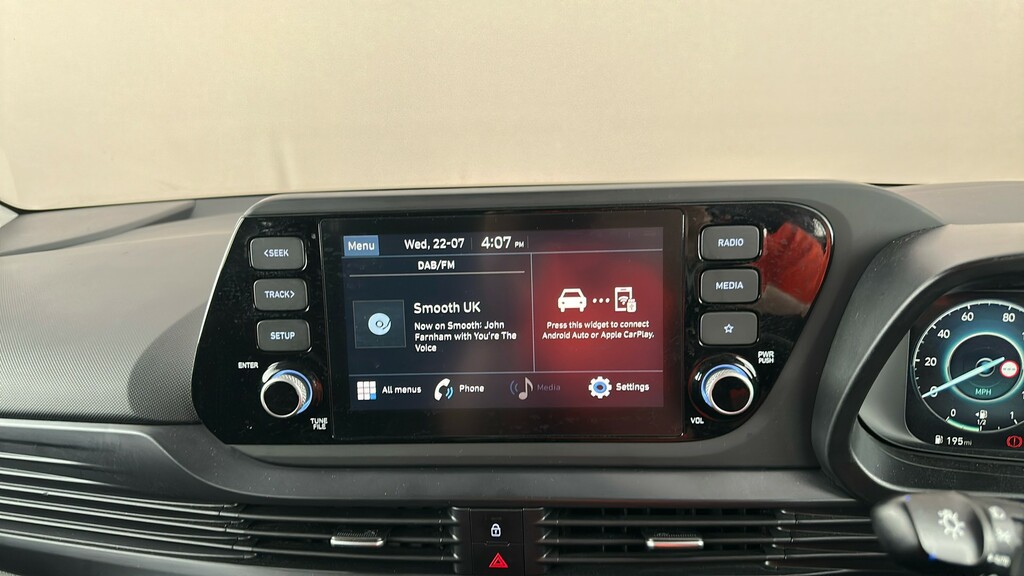 Hyundai I20 Premium Green #16
