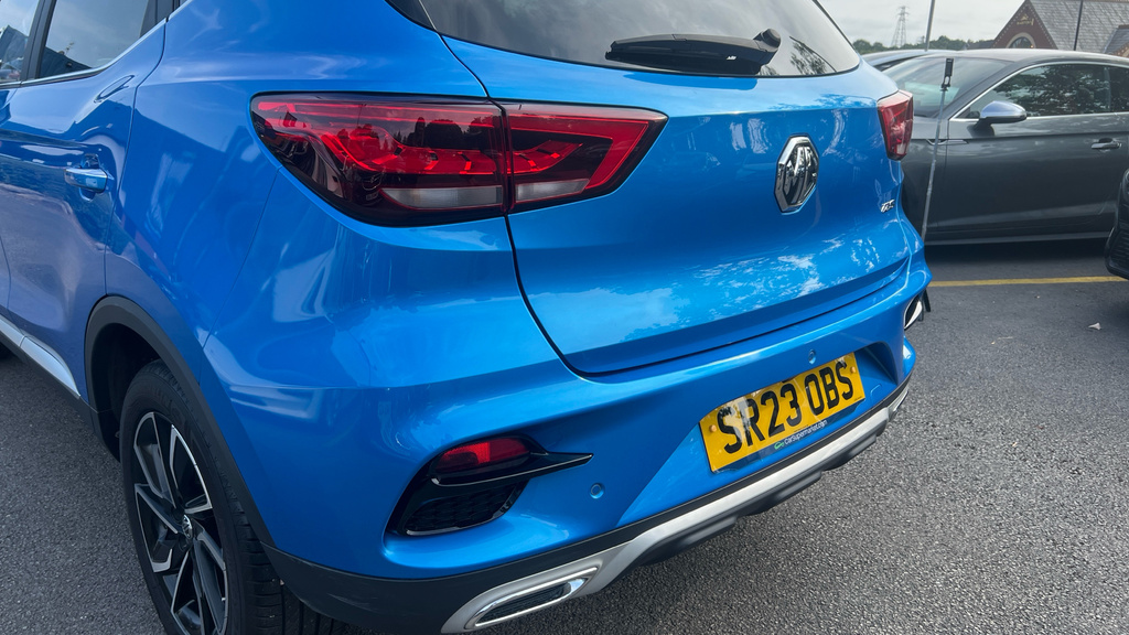 MG ZS 1.0T Gdi Exclusive Red #13