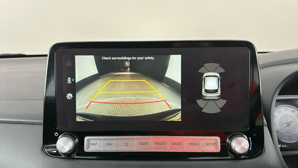 Hyundai Kona Premium Red #27