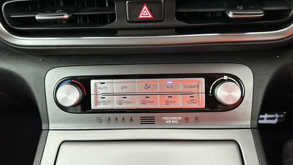 Hyundai Kona Premium Red #28