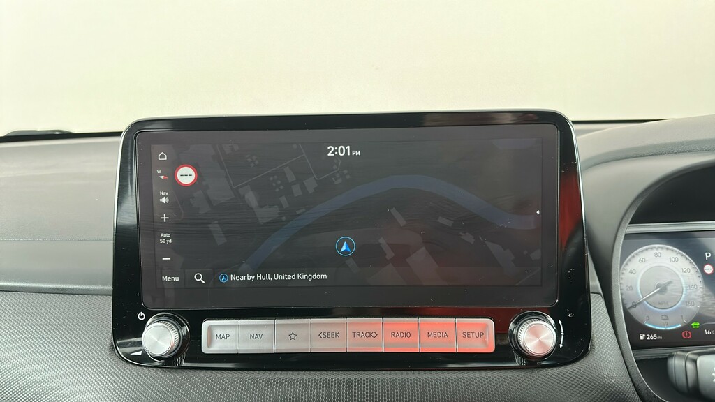 Hyundai Kona Premium Red #35